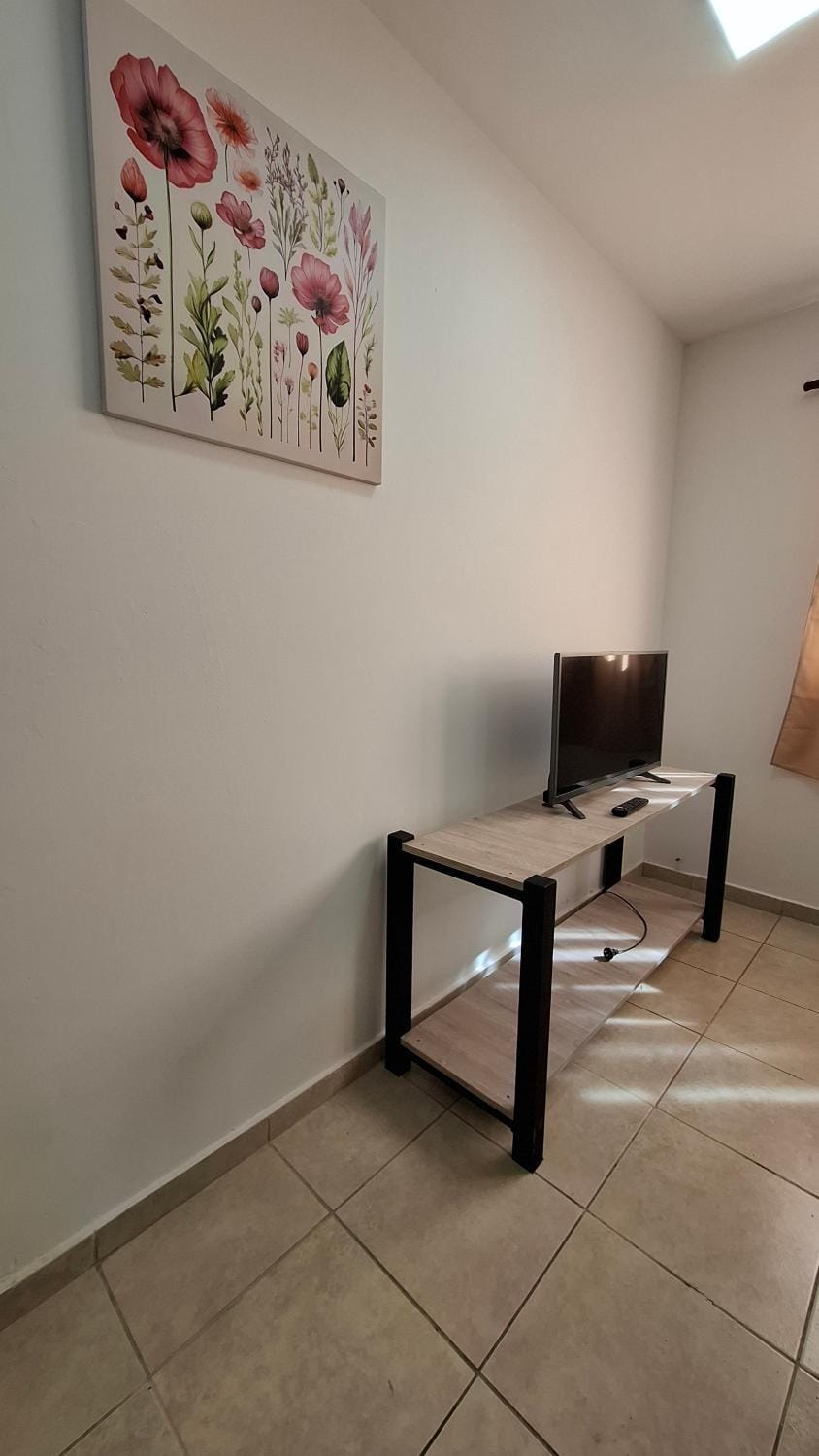 Casa Funes Duplex con Patio y Cochera a 5min del Estadio Kempes y 10min Aeropuerto Apartment in Cordoba