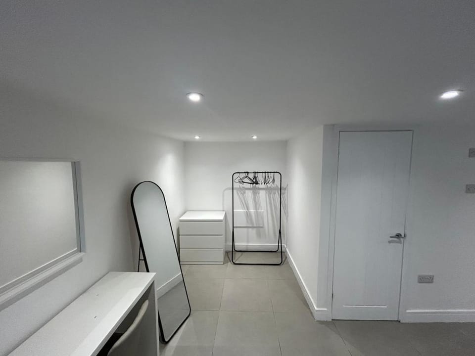 Modern 2 bed flat near North street, Ashton gate Apartment in Bristol