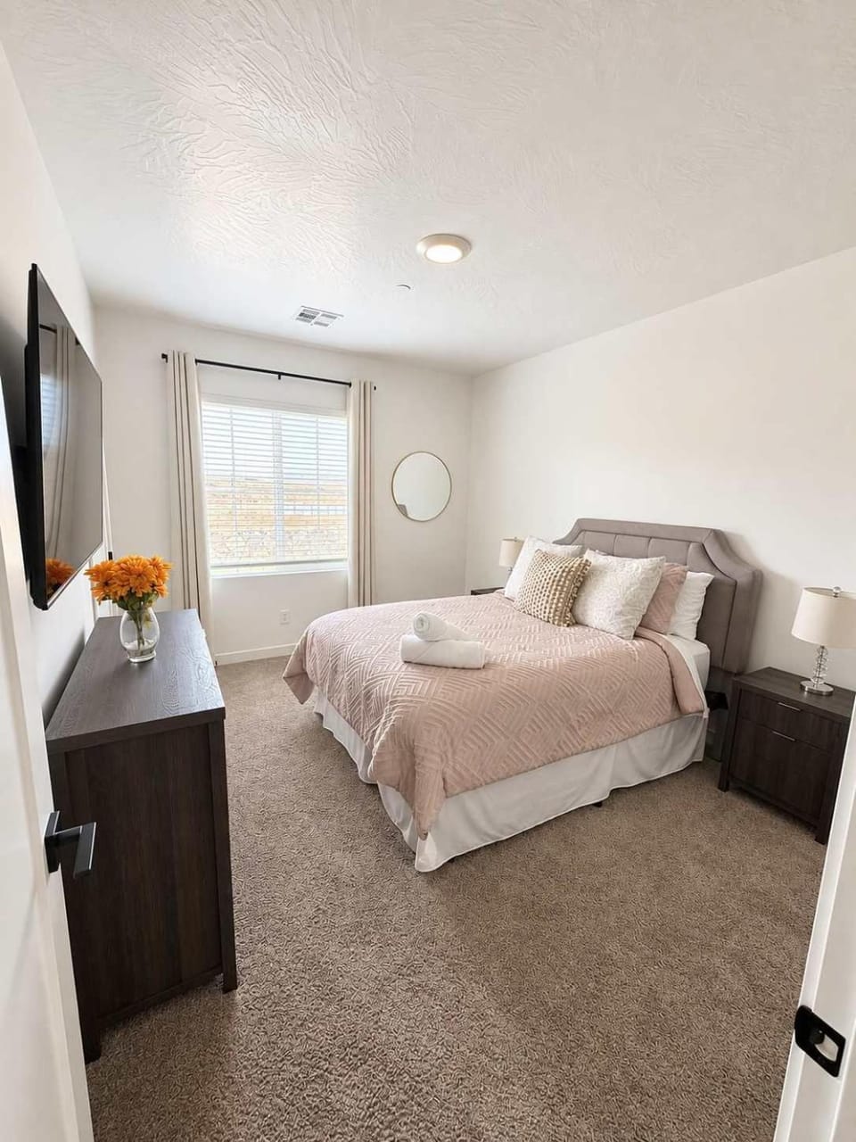 Long Valley Family Stay - Sleeps 14 Apartment in Washington