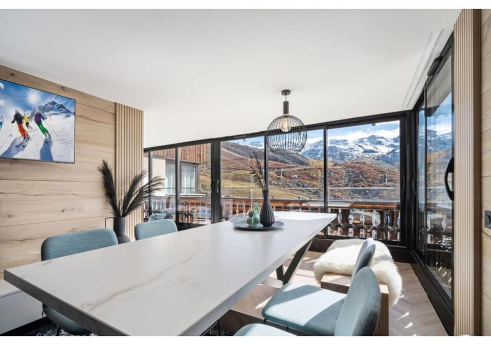 Premium Ski-In Out apartment with Views Apartment in Les Allues
