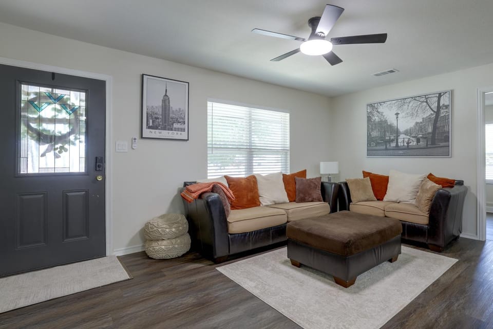 Recently Remodeled Dtwn Frisco Home w/ Yard! House in Frisco