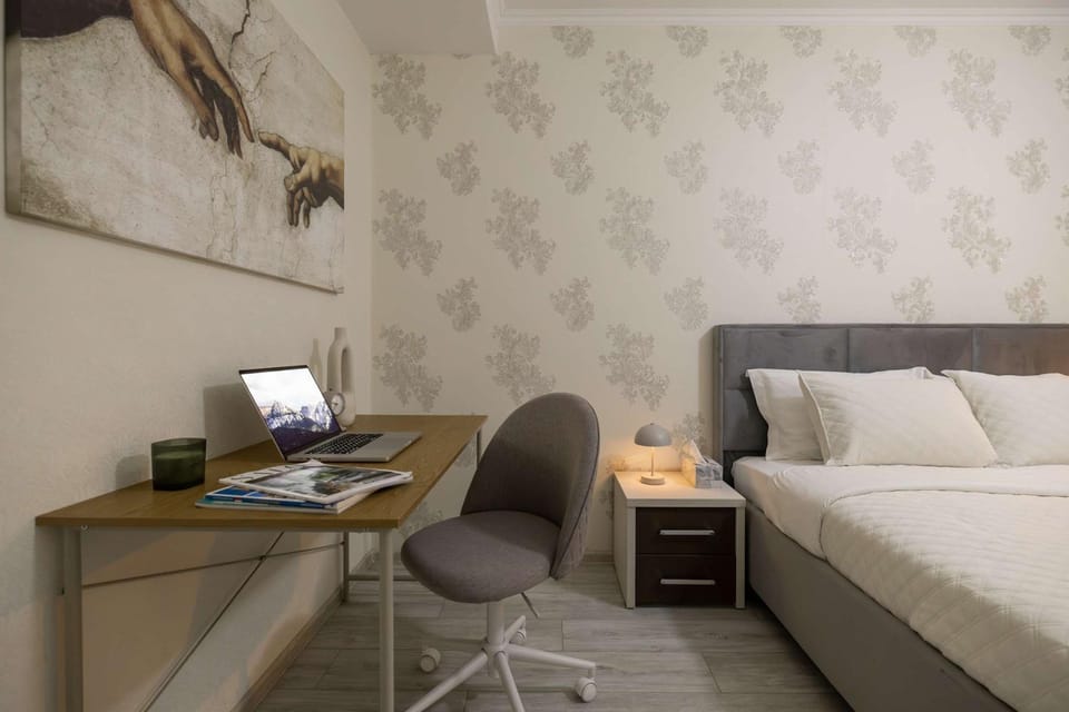 Spacious 1BR - Near Republican Hospital Apartment in Chișinău