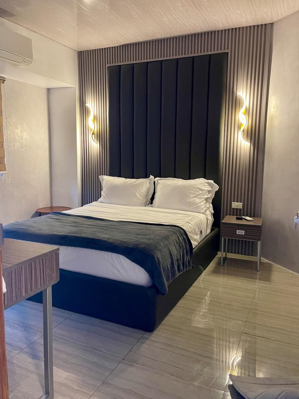 Condo in Paranaque Pasay Spacious and Luxurious Apartment hotel in Pasay