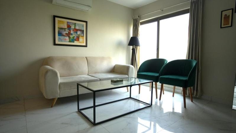 Cozy 1BR Apartment in Central Gulberg III Apartment in Lahore
