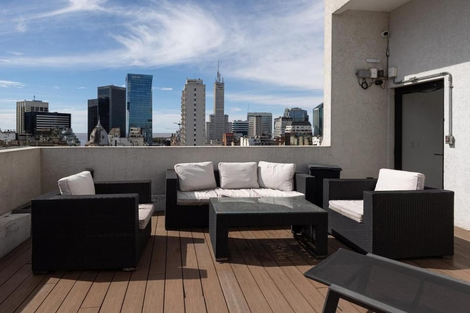 Property building, Off site, View (from property/room), Balcony/Terrace, City view