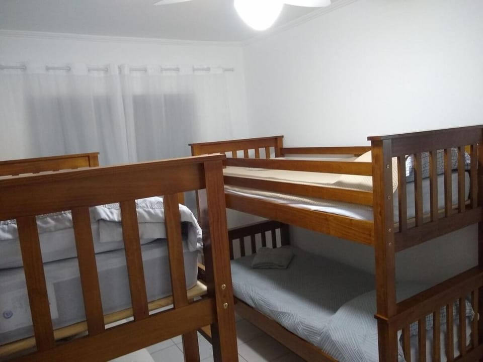 Linda vista - 2quartos - 50m da praia com piscina e garagem Apartment in State of São Paulo
