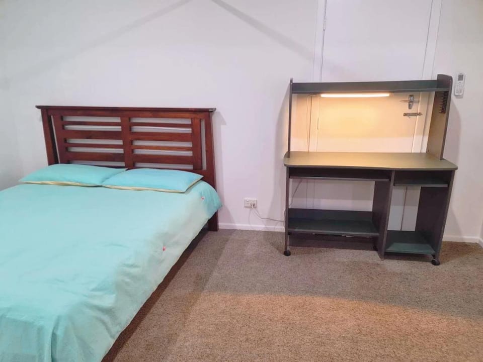 Private Studio with Ensuite & Own Entrance House in Auckland