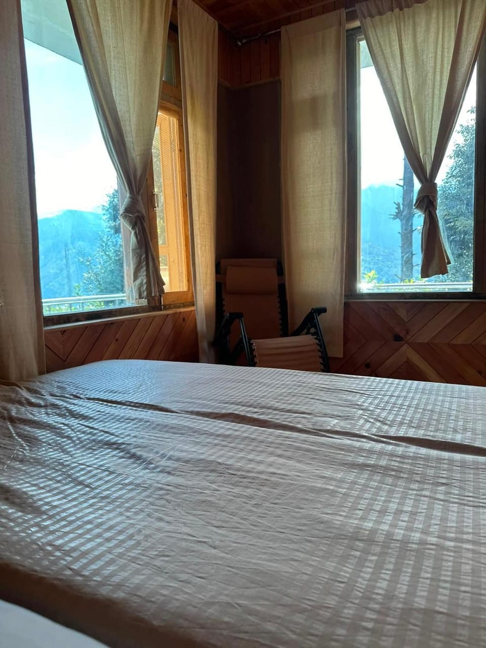 Natural landscape, View (from property/room), Bedroom, Mountain view, Mountain view