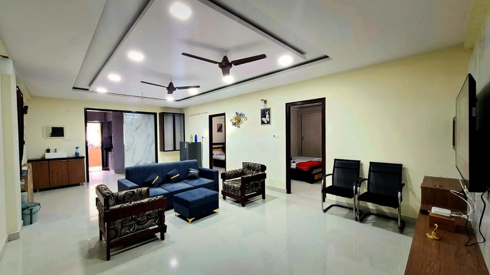 Coastal Home - 3 BHK - 1km to Sagar Nagar Shore Apartment in Visakhapatnam