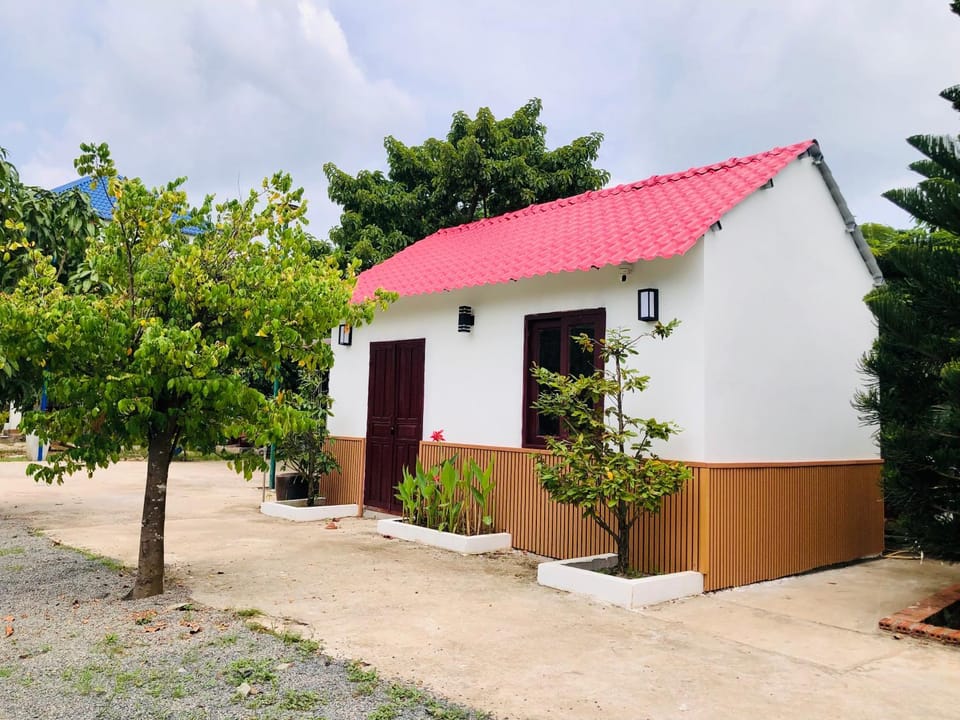 Property building, Day, Garden, Garden view