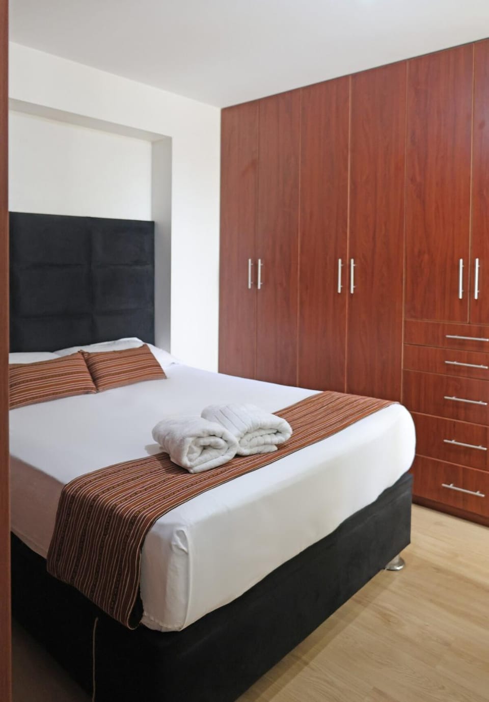 Luxury Apartment 90 m, 4 beds, Terrace and Garage Apartment in Barranco