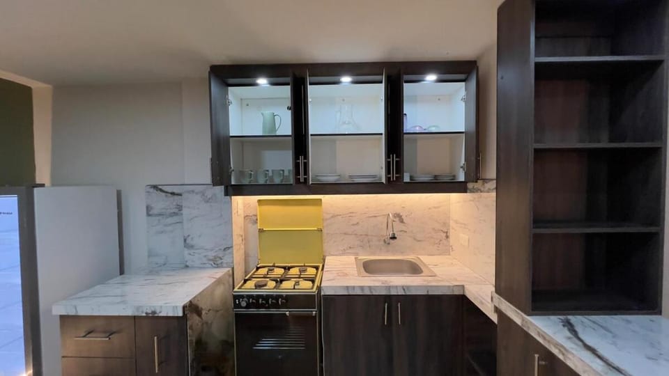 Spacious Suite Rest, privacy, and comfort Apartment in Riobamba