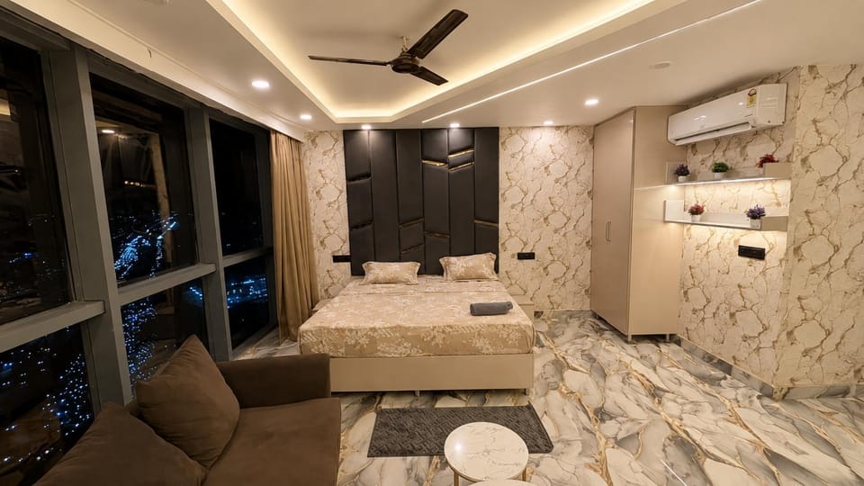 The Aurelia Suite Bed and Breakfast in Noida