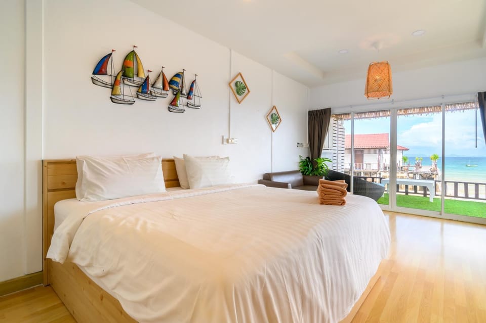 Baanrimnam Kohlarn บ้านริมน้ำเกาะล้าน Hotel in Chon Buri Changwat