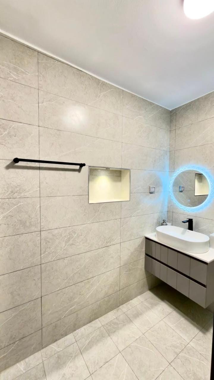 Sky Room Apartment in Muscat Governorate, Oman