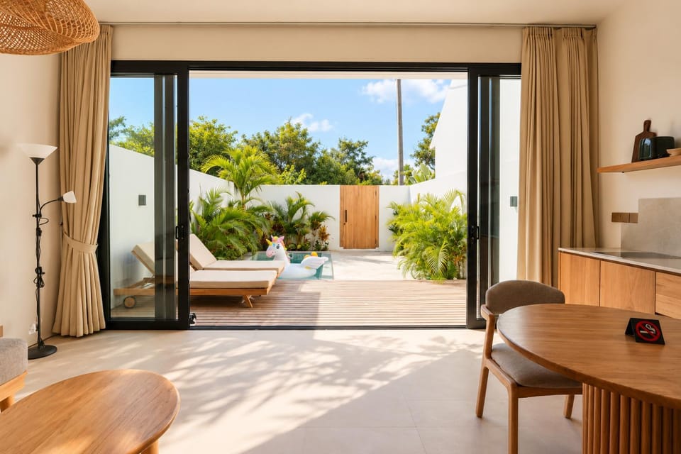 View (from property/room), Balcony/Terrace, Garden view