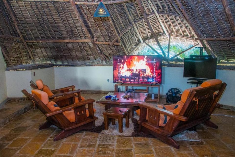 Jumbo Art Signs Villa Capsule hotel in Mombasa County