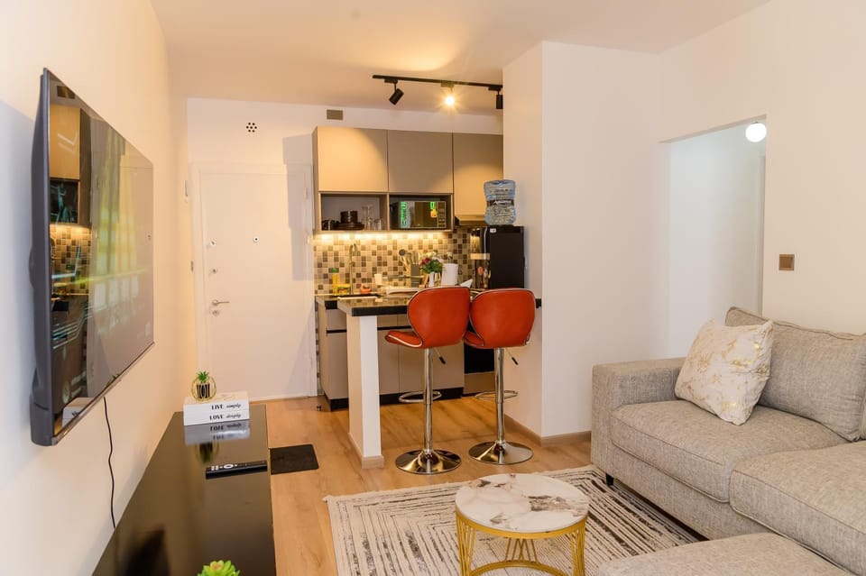 Living room, Food and drinks, Seating area, Drinks, minibar