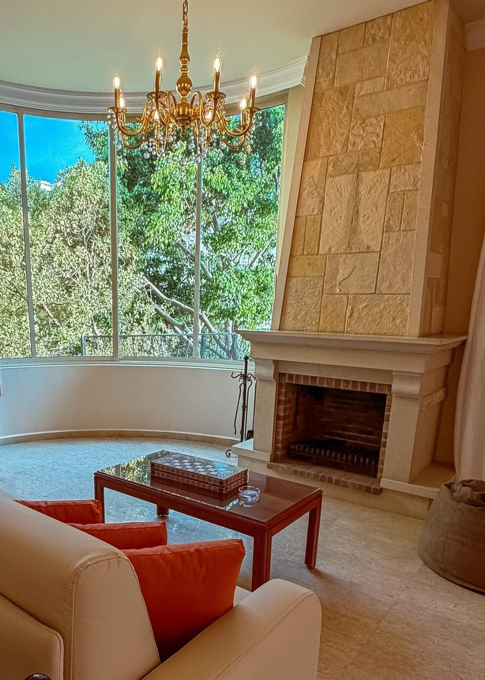 Living room, Seating area