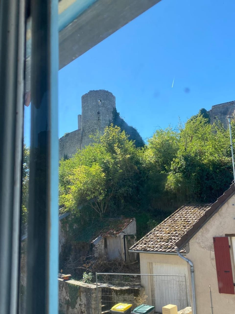 Le nid sous le château House in Auvergne-Rhône-Alpes