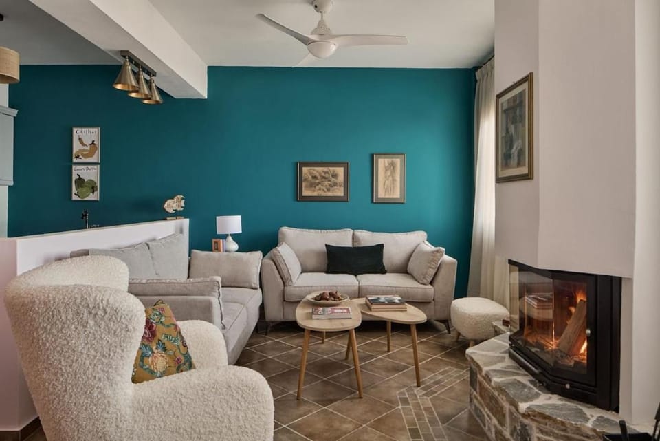 Living room, fireplace
