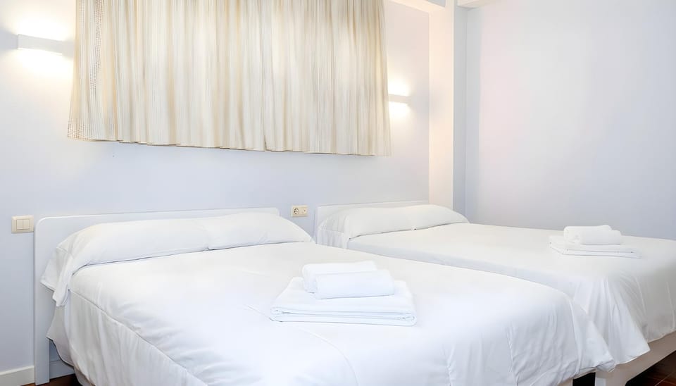 Amplio Apartamento Familiar en la Zona Baja de Sierra Nevada – Ideal para 8 Personas Apartment in Sierra Nevada