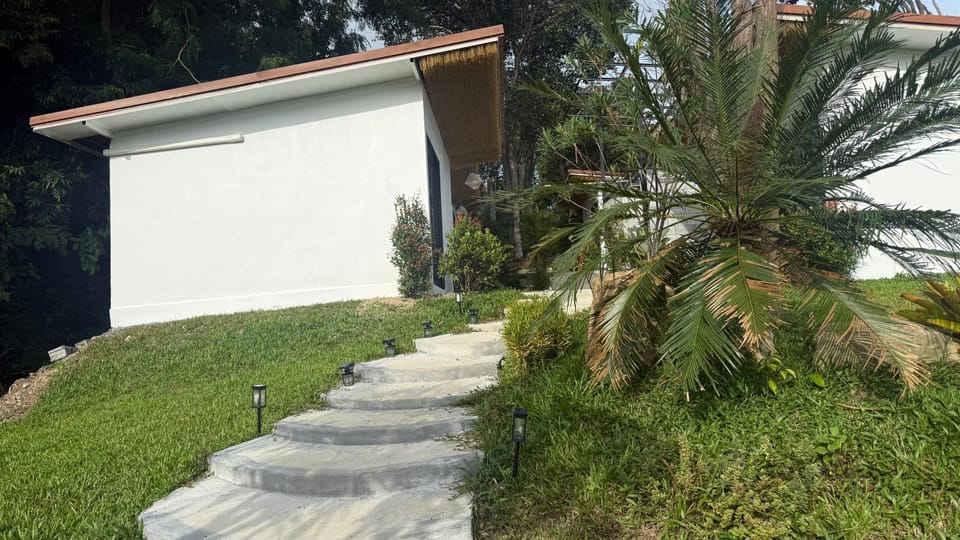 The Vibe at Longbeach Bed and Breakfast in Sala Dan