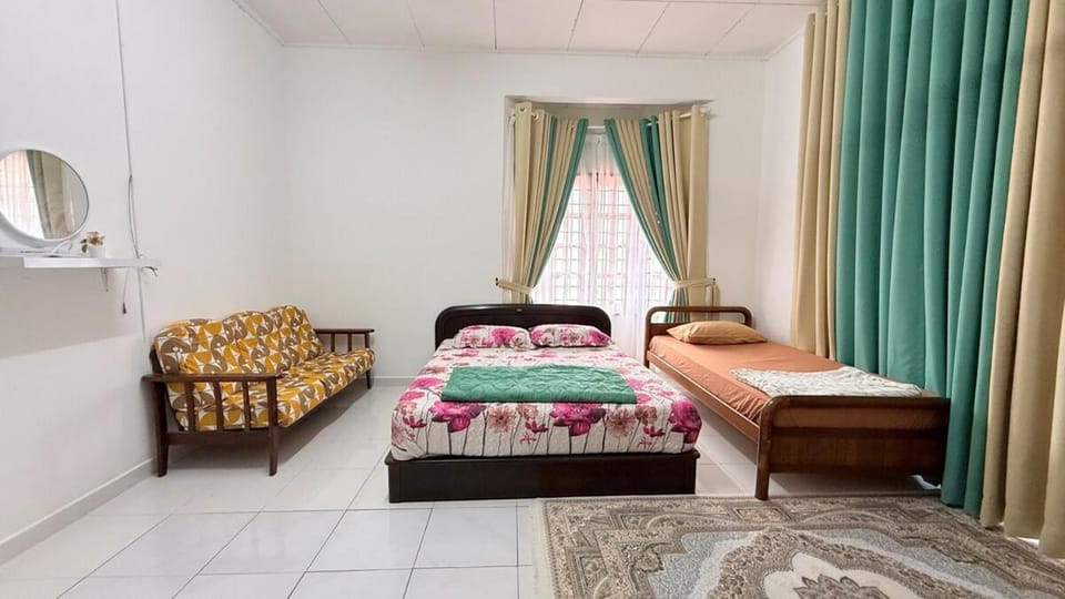 Penginapan Taqwa 3 by MHAZ Enterprise House in Terengganu, Malaysia
