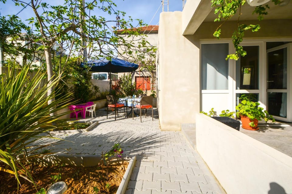 Garden, Balcony/Terrace