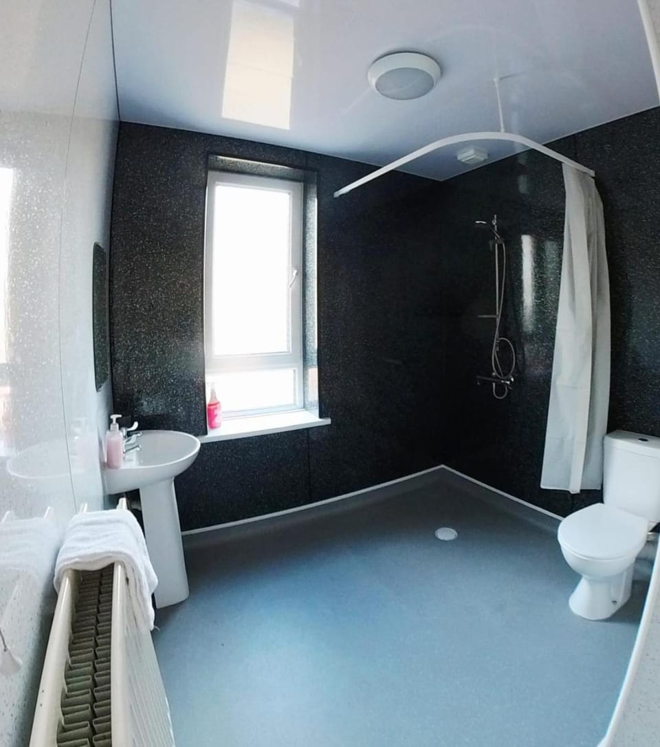 Room 1 - Central Double in Shared House Vacation rental in Carlisle