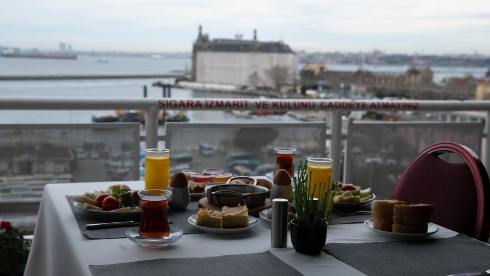 Restaurant/places to eat, Food