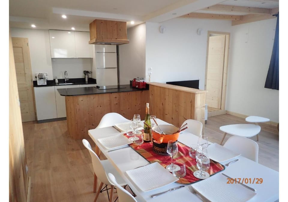 Ski-Lover's Apt Ski-in out Panoramic View Apartment in Les Allues