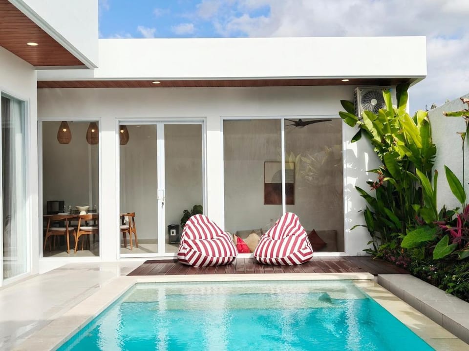 Nakaya - Elegant & Sleek 2BR Tropical Pool Villa Villa in Bali
