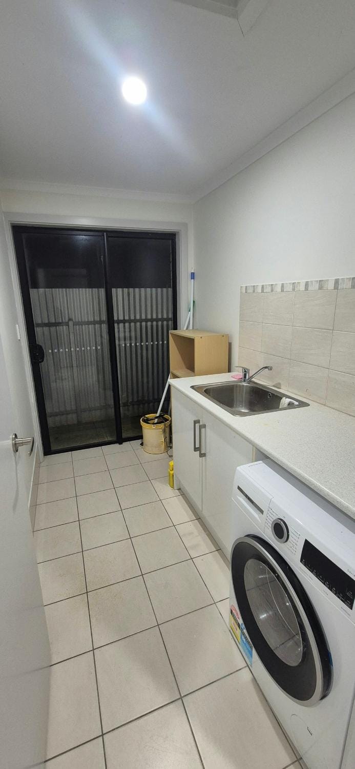 laundry, washing machine
