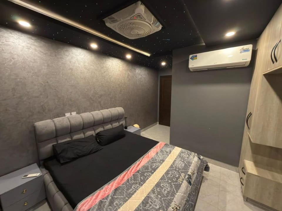 Starlight 1-Bedroom Apartment Apartment in Lahore