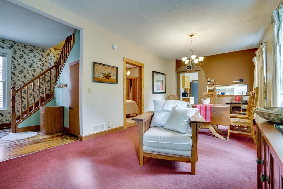 4BR Saint Paul Home w/ Private Patio House in Payne-Phalen