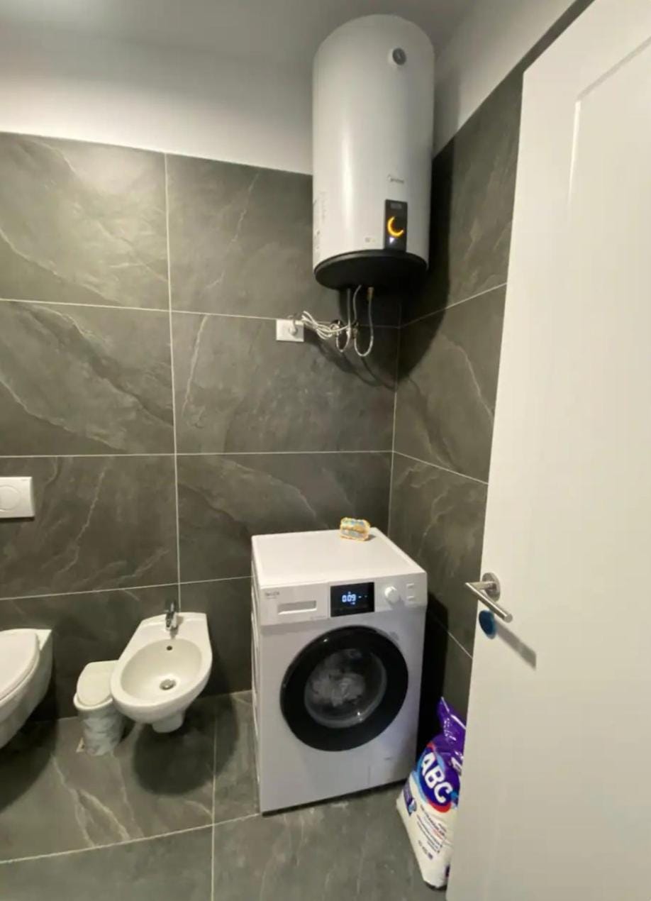 Tropical Room Apartment in Tirana