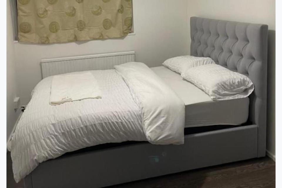 South East London 1-Bed House Sleeps 2 near Tube House in London Borough of Southwark