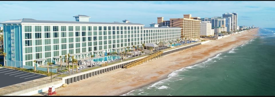 Grand Seas Resort Resort in Holly Hill