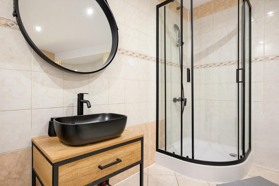 Apartament Sułtan-110m2-5 pokoi-2 łazienki-12 łóżek Apartment in Poland