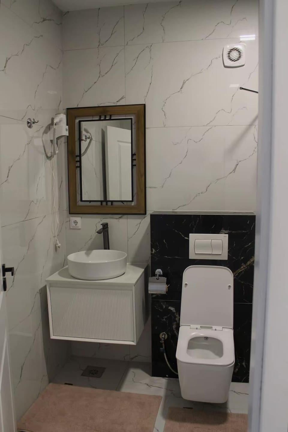 Eltech Kosova Apartment in Europe