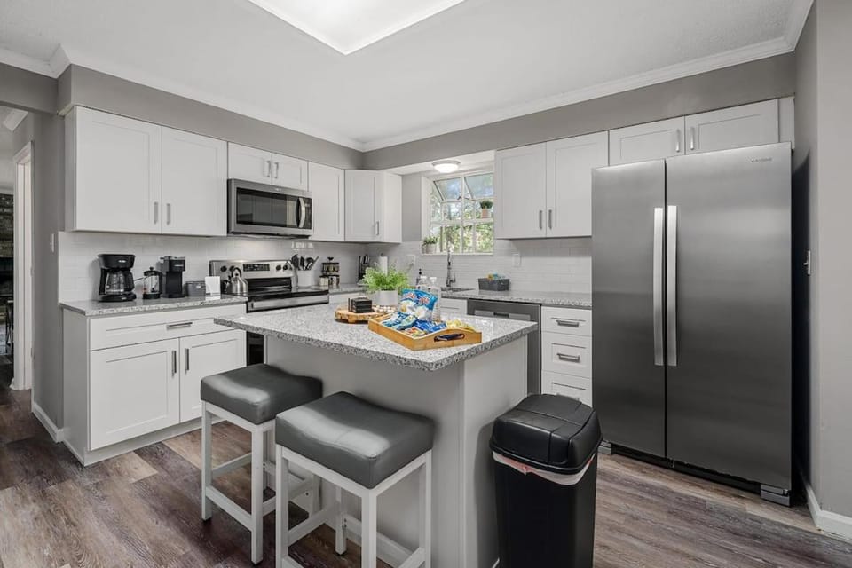 Blairs House in St Charles 4 bed 2 bath House in St. Peters