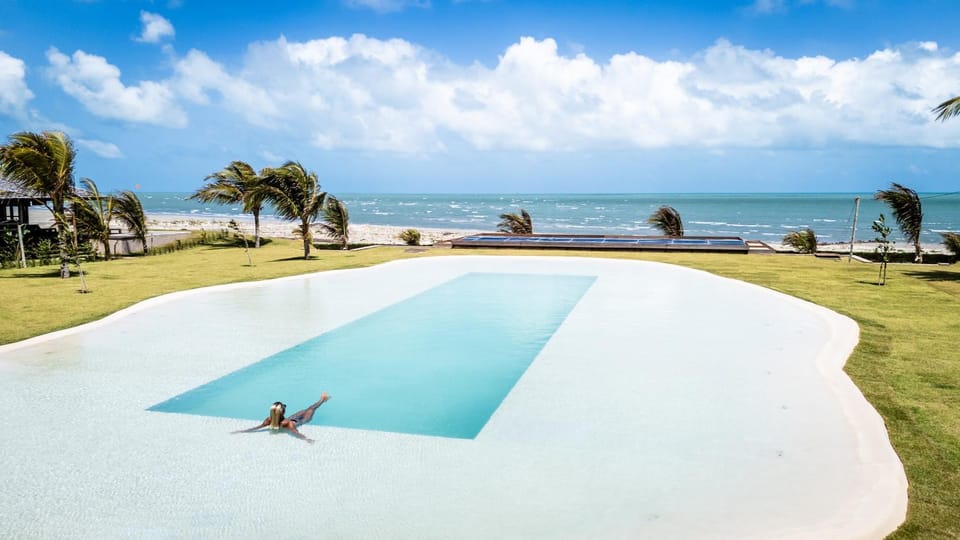 Property building, Patio, Swimming pool, Swimming pool