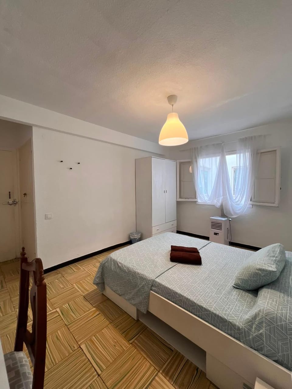 Bed, Photo of the whole room, Bedroom, towels, wardrobe