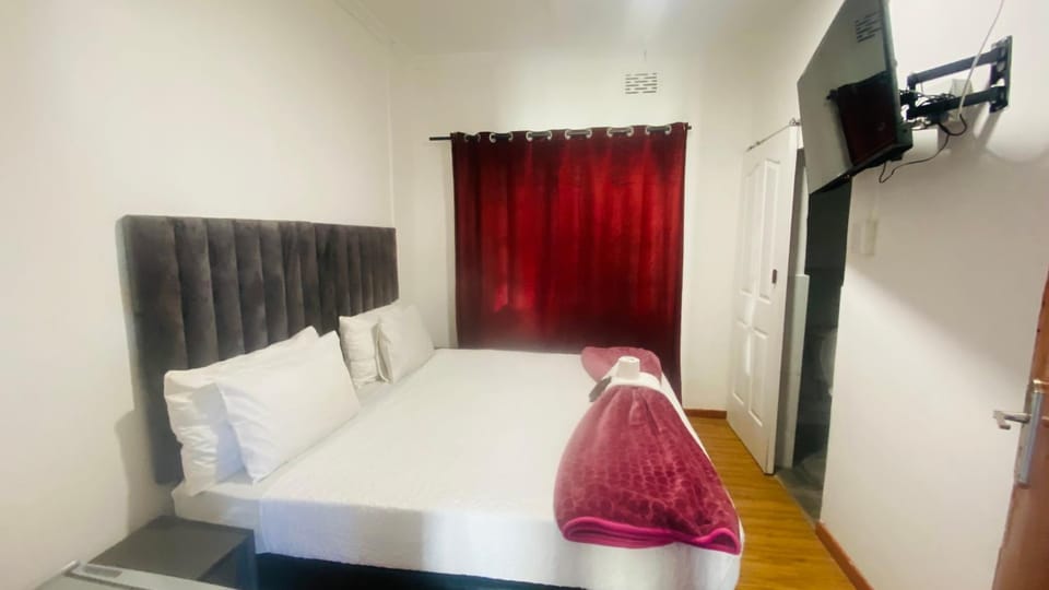 12 on Duminy Vacation rental in Cape Town