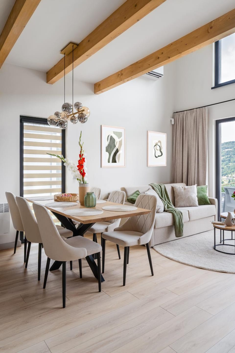 Living room, Dining area