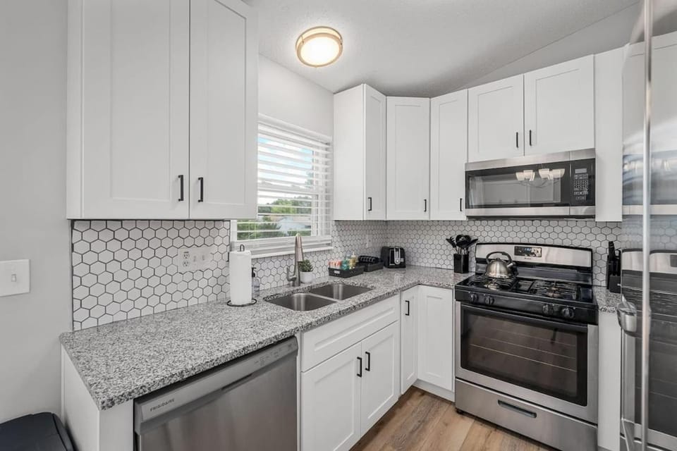 Blair's 2Bed 1Bath Game Room O'Fallon House in OFallon