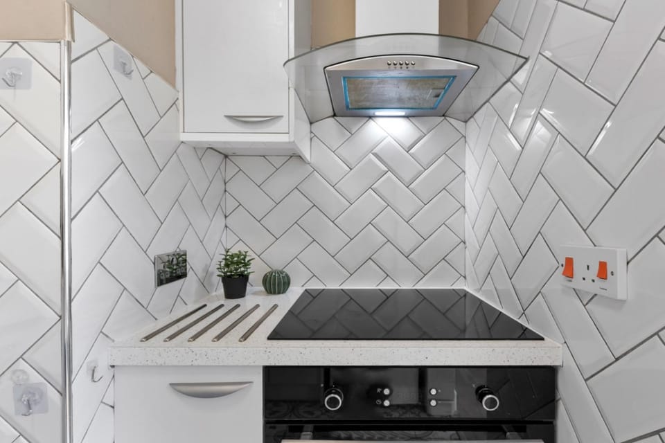 Contractor Friendly 2Bedroom 5sleep Apartment free Wi-Fi Canary Wharf Long Stays Apartment in London