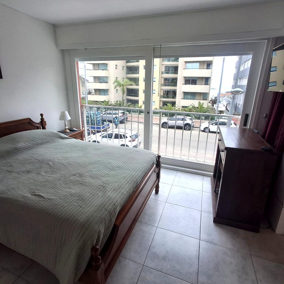 Apartamento en edifiico Kennedy Apartment in Punta del Este