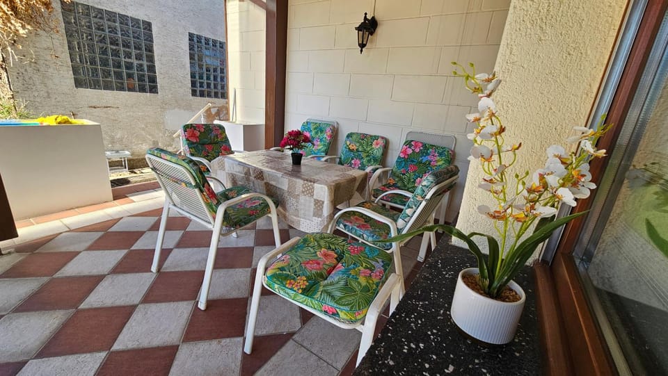 Balcony/Terrace, Balcony/Terrace